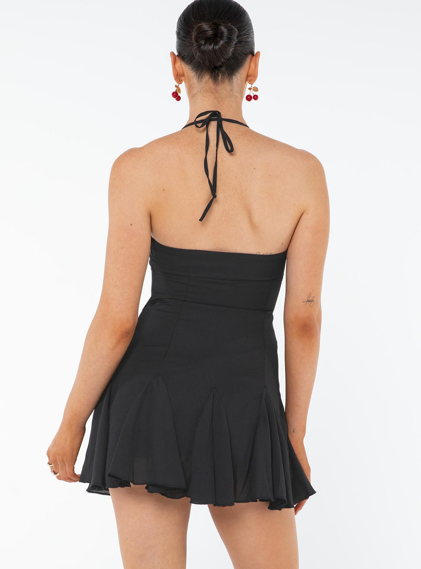 delamere mini dress Black Floral perfect dress cut in leggy length and meant to show off your shoulders and back. 10958919
